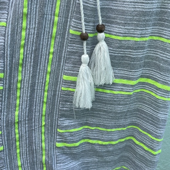 Vince Camuto striped sleeveless top - Picture 11 of 14